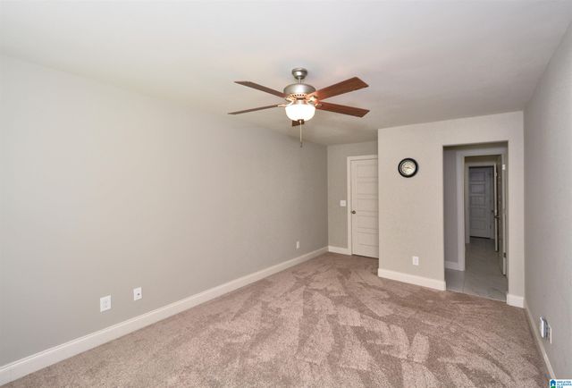 137 WILLOW BRANCH LANE, Chelsea, AL 35043