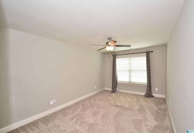 137 WILLOW BRANCH LANE, Chelsea, AL 35043