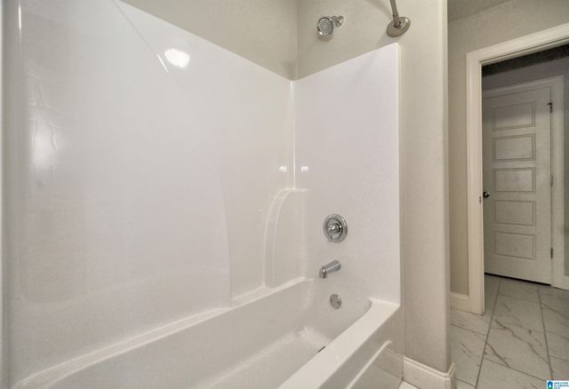 137 WILLOW BRANCH LANE, Chelsea, AL 35043