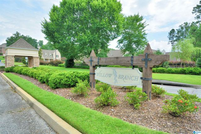137 WILLOW BRANCH LANE, Chelsea, AL 35043