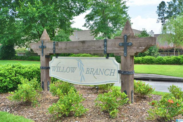 137 WILLOW BRANCH LANE, Chelsea, AL 35043