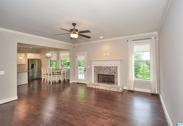 137 WILLOW BRANCH LANE, Chelsea, AL 35043