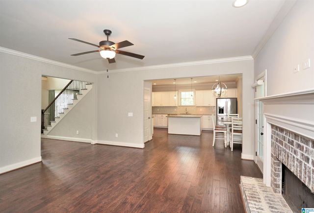137 WILLOW BRANCH LANE, Chelsea, AL 35043