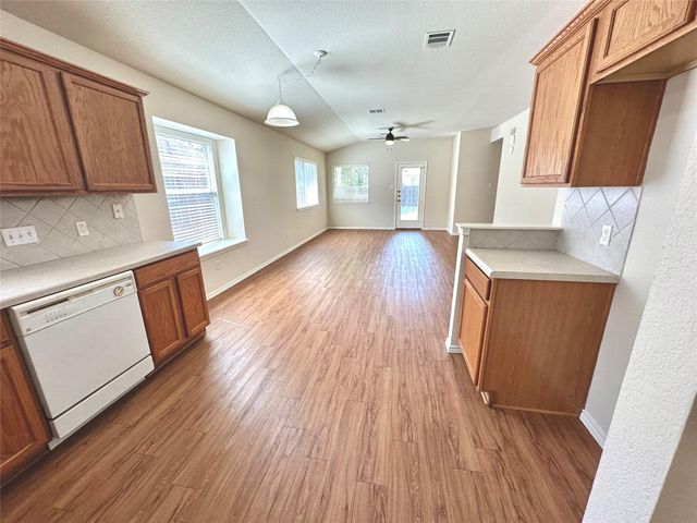 3710 Cap Rock TRL, Round Rock, TX 78681