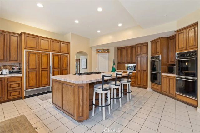 2 Via Terracaleta, Coto De Caza, CA 92679