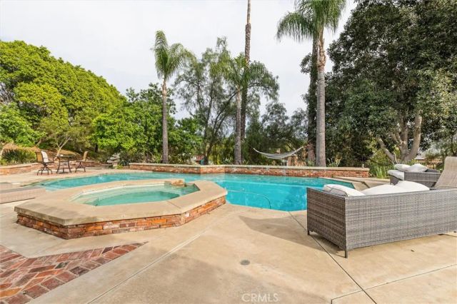 2 Via Terracaleta, Coto De Caza, CA 92679