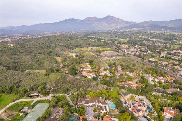2 Via Terracaleta, Coto De Caza, CA 92679