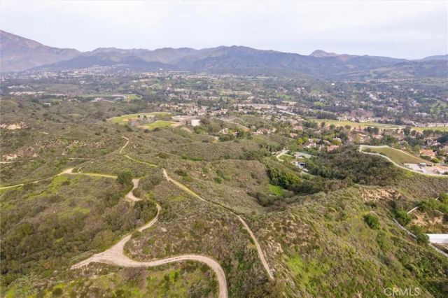 2 Via Terracaleta, Coto De Caza, CA 92679