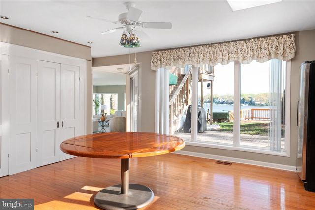 112 PARK AVE, Edgewater, MD 21037