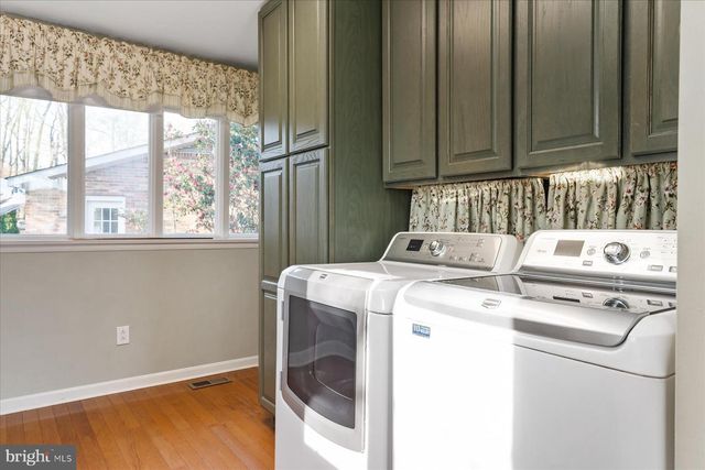112 PARK AVE, Edgewater, MD 21037