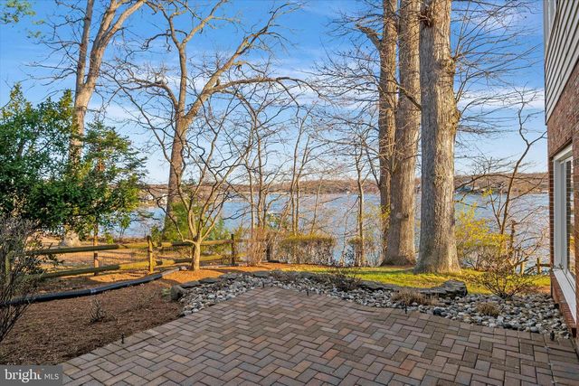 112 PARK AVE, Edgewater, MD 21037