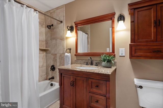 112 PARK AVE, Edgewater, MD 21037