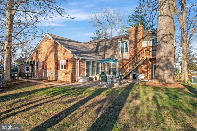 112 PARK AVE, Edgewater, MD 21037
