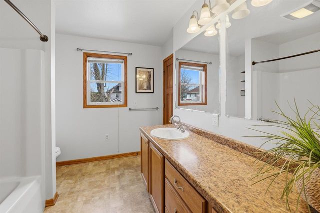 204 N PARK AVENUE, Fond Du Lac, WI 54935