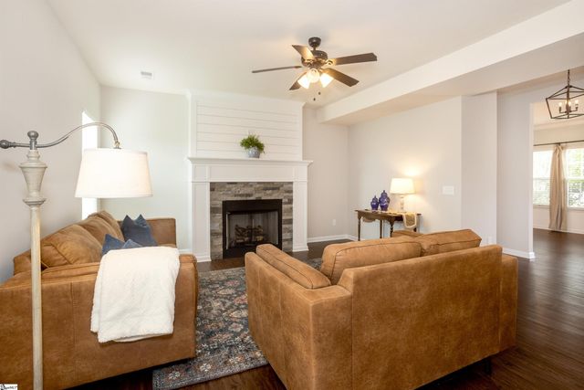 219 Sandusky Lane, Simpsonville, SC 29680