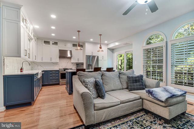 150 REES PL, Falls Church, VA 22046