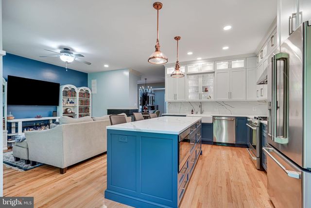 150 REES PL, Falls Church, VA 22046