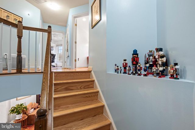 150 REES PL, Falls Church, VA 22046