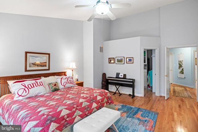 150 REES PL, Falls Church, VA 22046