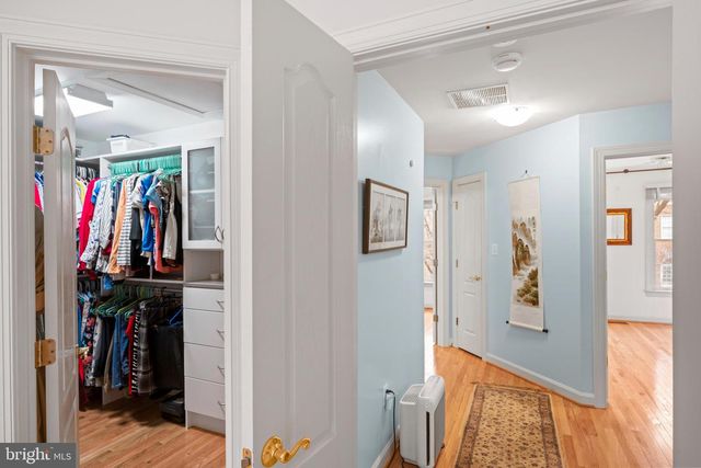 150 REES PL, Falls Church, VA 22046