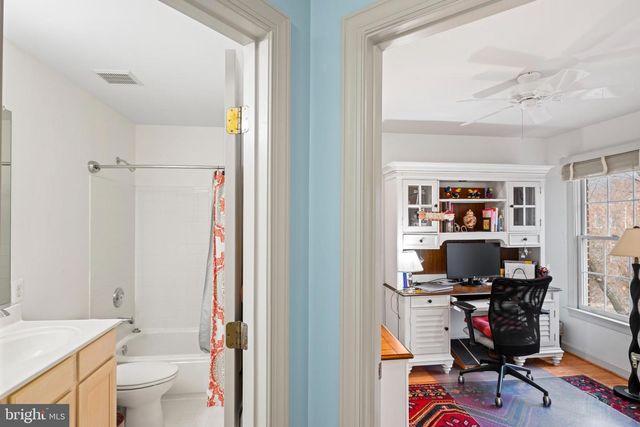 150 REES PL, Falls Church, VA 22046