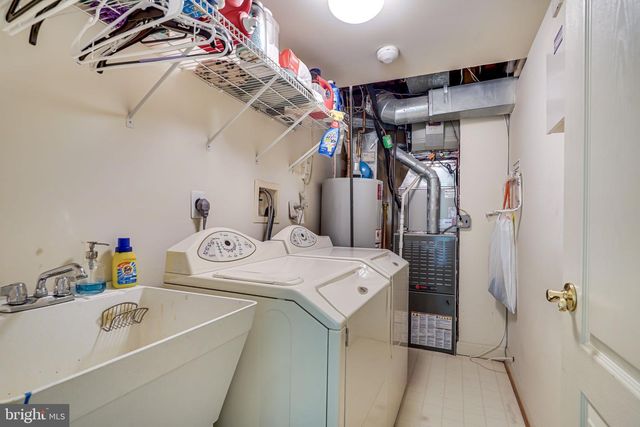 150 REES PL, Falls Church, VA 22046