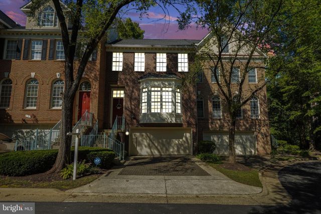 150 REES PL, Falls Church, VA 22046