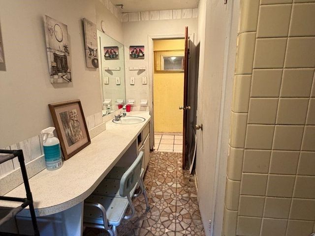 2556 Williamsburg Drive, Decatur, GA 30034