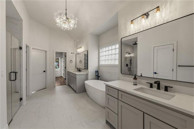 15617 Pawnee Street, Overland Park, KS 66224