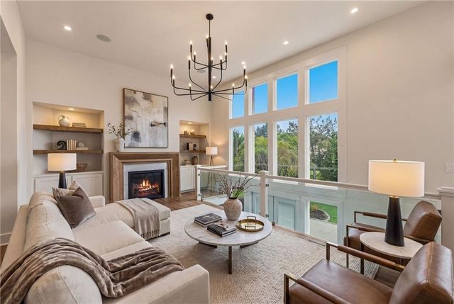 15617 Pawnee Street, Overland Park, KS 66224