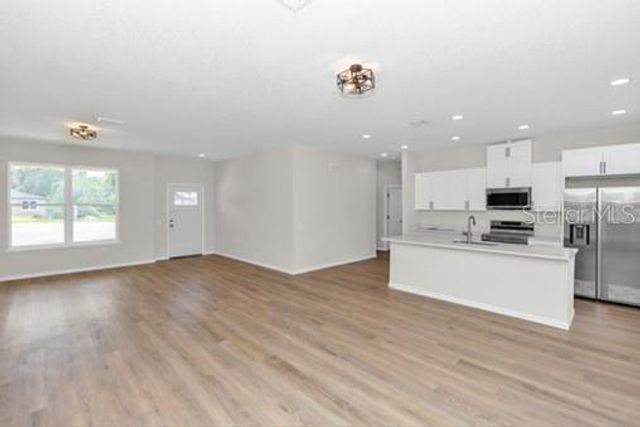 2524 MAXIMUS COURT, Deltona, FL 32738