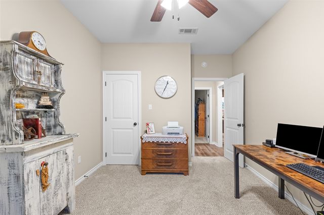 123 Oak Street, Emory, TX 75440