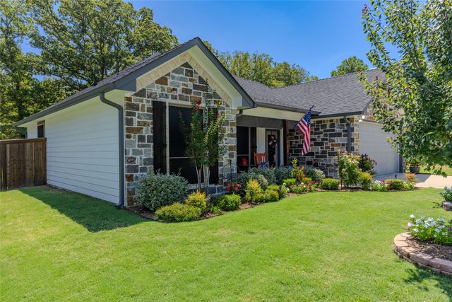 123 Oak Street, Emory, TX 75440