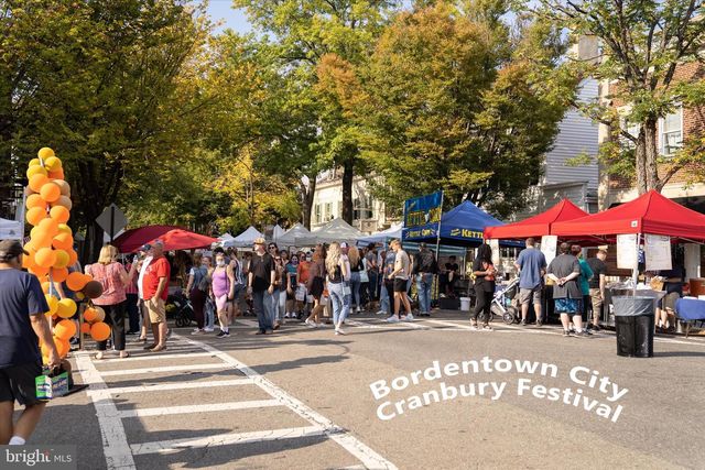 353-355 FARNSWORTH AVE, Bordentown, NJ 08505