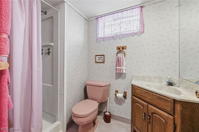 9537 Elsmere Drive, Parma, OH 44130