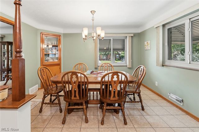 9537 Elsmere Drive, Parma, OH 44130