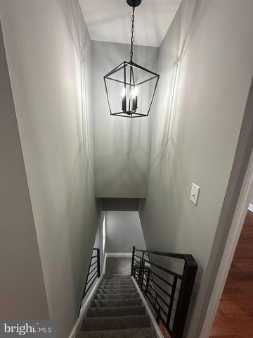 2122 W TORONTO ST, Philadelphia, PA 19132