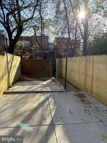 2122 W TORONTO ST, Philadelphia, PA 19132