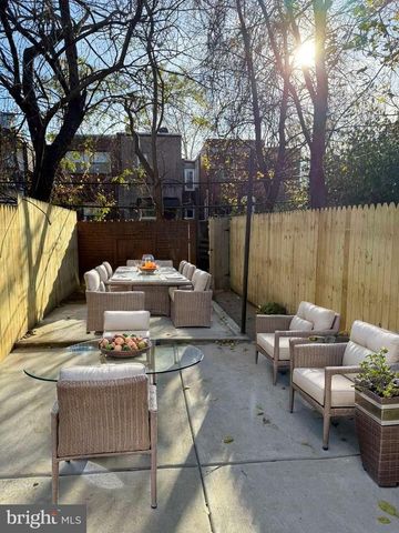 2122 W TORONTO ST, Philadelphia, PA 19132