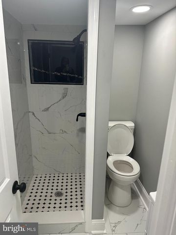 2122 W TORONTO ST, Philadelphia, PA 19132