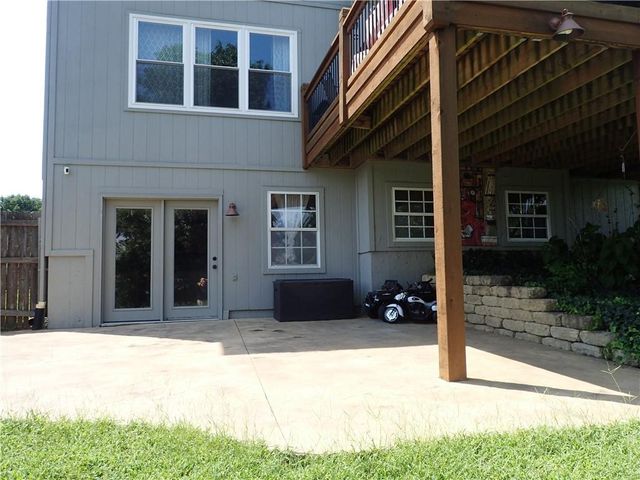 2924 SW Silverspur Road, Lee's Summit, MO 64081