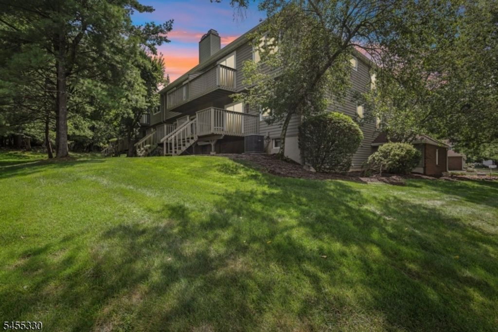 7 Dorset Cir, Caldwell Boro Twp., NJ 07006 — photo 3