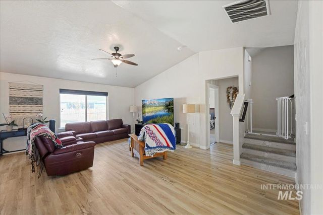 730 Sw Miner St, Mountain Home, ID 83647