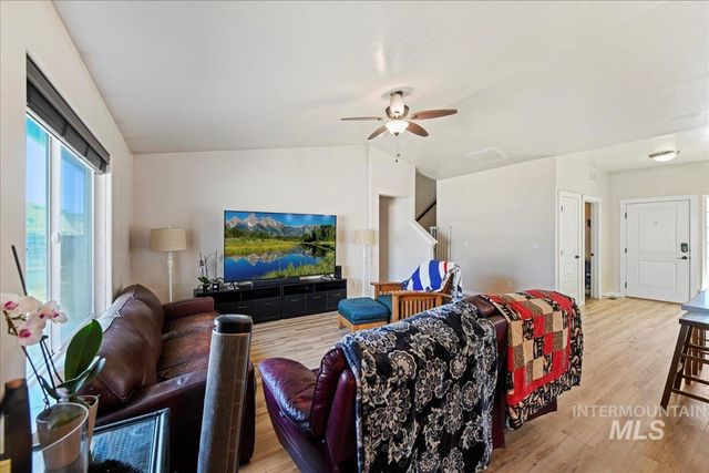 730 Sw Miner St, Mountain Home, ID 83647