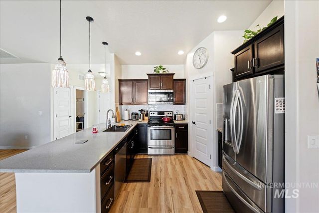 730 Sw Miner St, Mountain Home, ID 83647