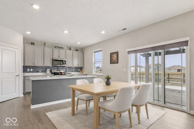 1944 Fairmount Drive, Greenfield, IN 46140