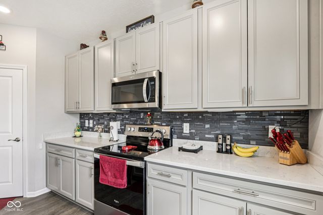 1944 Fairmount Drive, Greenfield, IN 46140