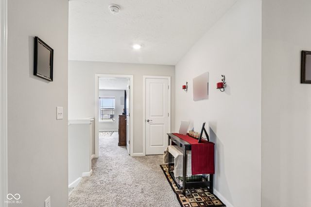 1944 Fairmount Drive, Greenfield, IN 46140