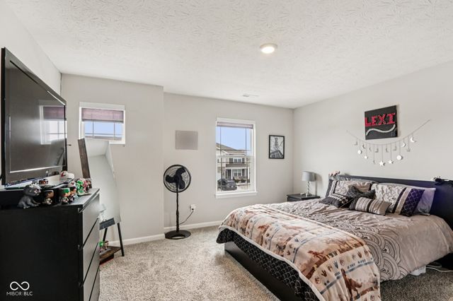 1944 Fairmount Drive, Greenfield, IN 46140