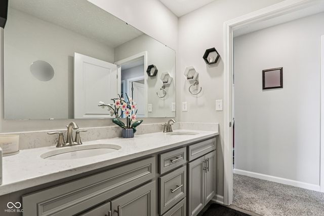 1944 Fairmount Drive, Greenfield, IN 46140